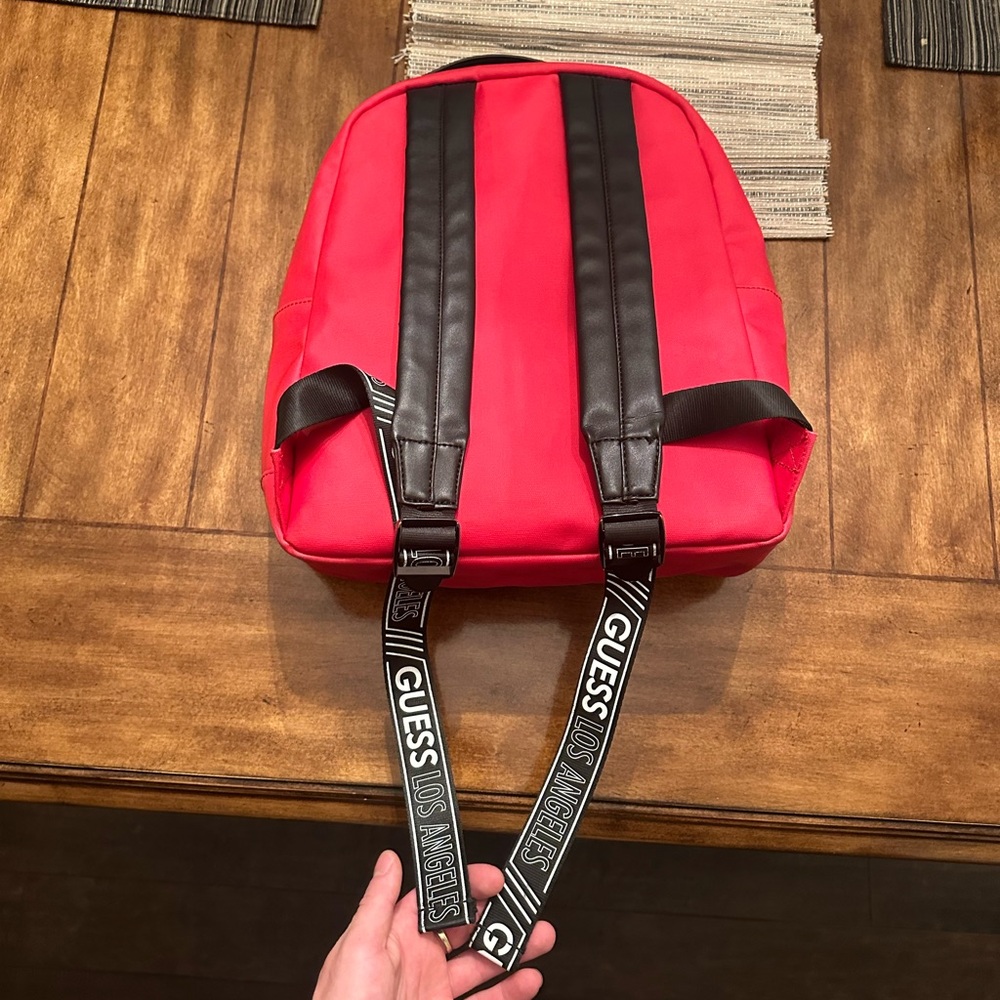 Guess backpack - Picture 4 of 5